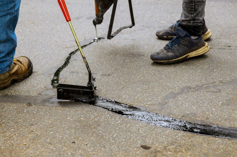 Blacktop Sealing in Tampa, FL
